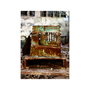 29-_DSC9764-57360-V2-cash-register-with-border-Vertical